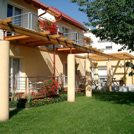 Luca Apartments Zalakaros Luaran gambar